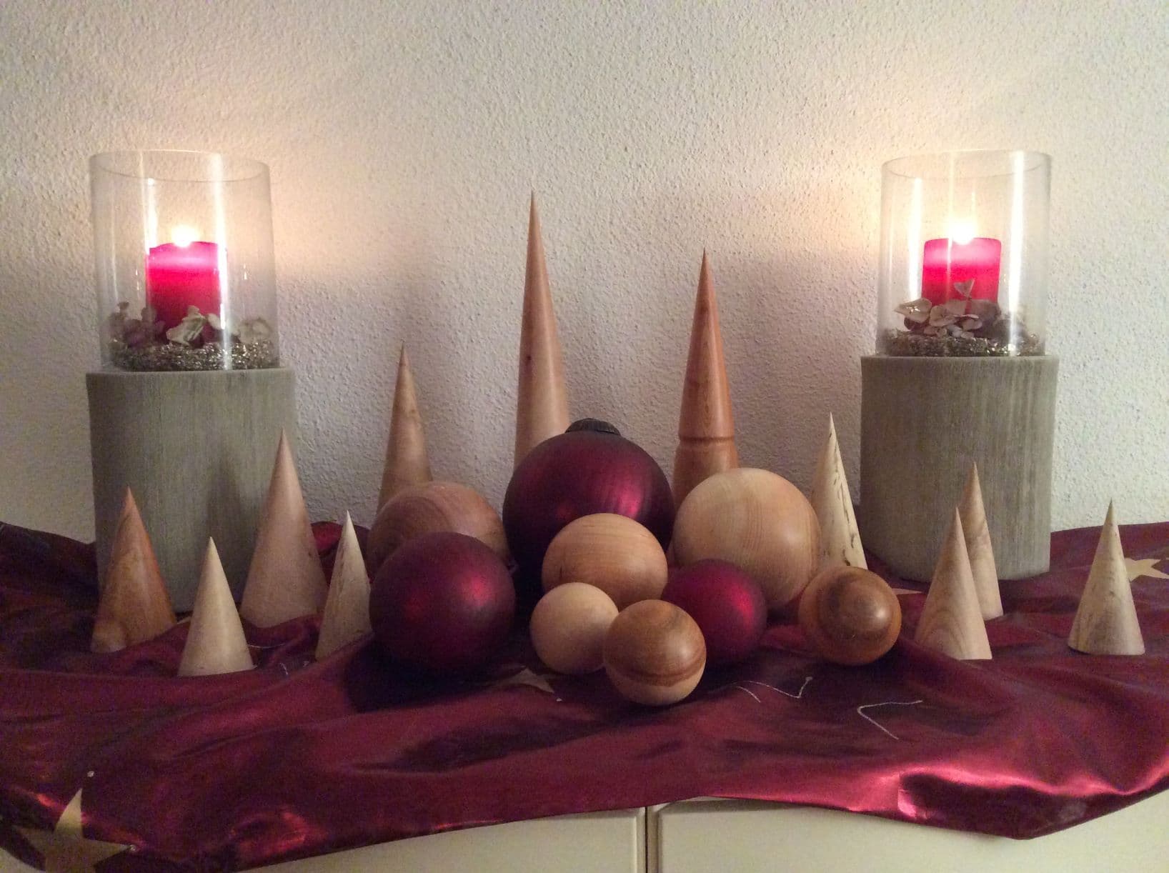 Bäume (kegelform)