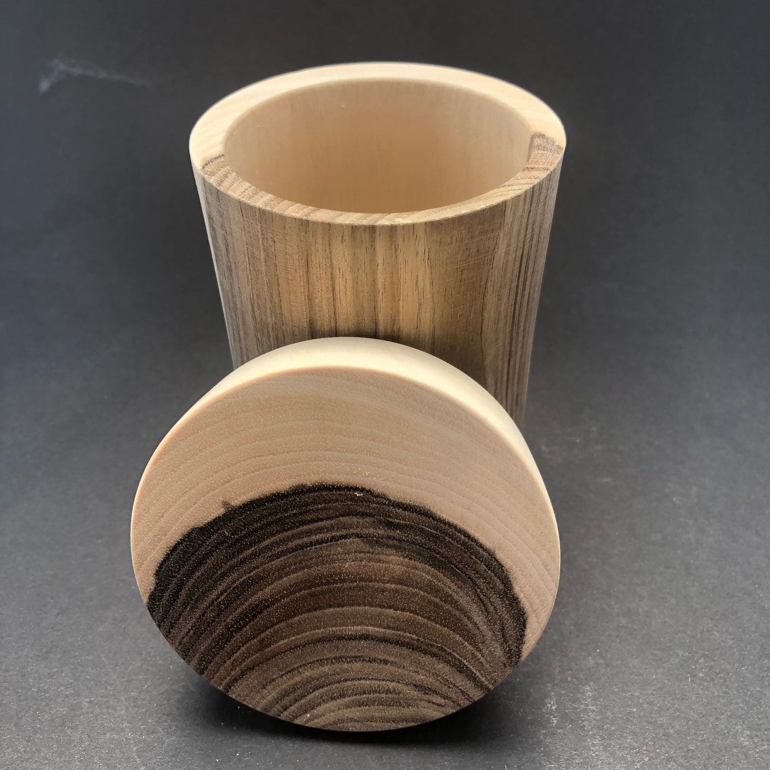 Dose / Urne — Bild 2
